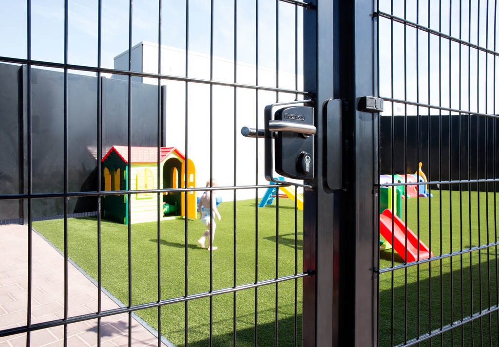 LOCINOX LAKQU2 POORTSLOT IN OPBOUW