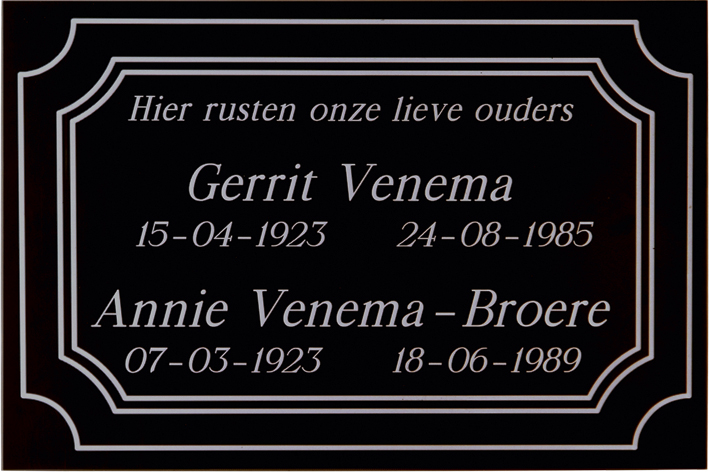 PERSONALISED NAME PLATE IN PLASTIC