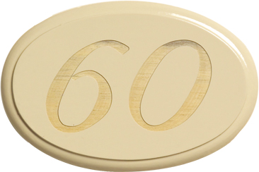 PERSONALISIERTE NAMENSCHILD AUS HOLZ